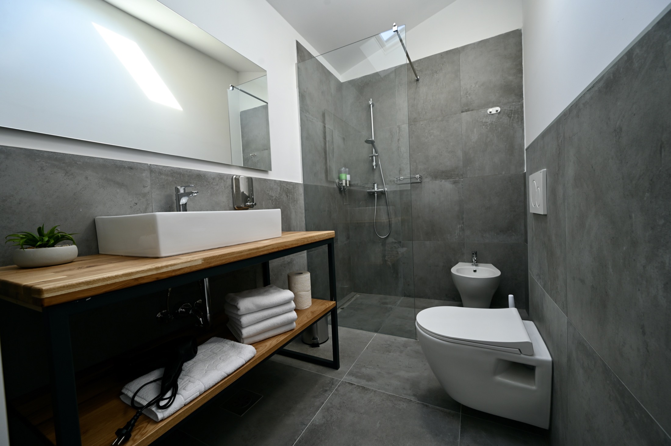 Sea View bathroom